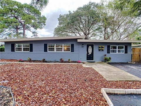 Photo of 10222 66th Avenue, Seminole, FL 33772 (MLS # A4701237)