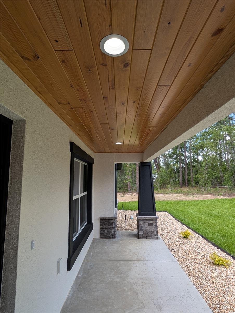 ROLLING HILLS UN TWO - Residential