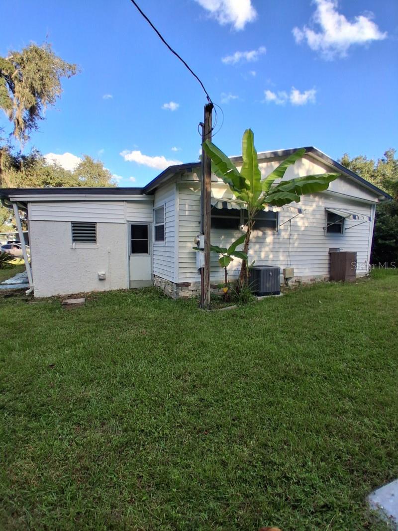 6123 RIDGEWOOD DRIVE