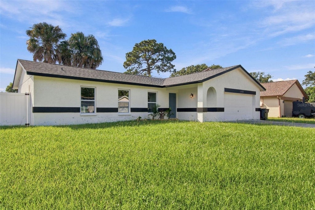 Photo of 13918 Briardale Lane, Tampa, FL 33618 (MLS # TB8550941)