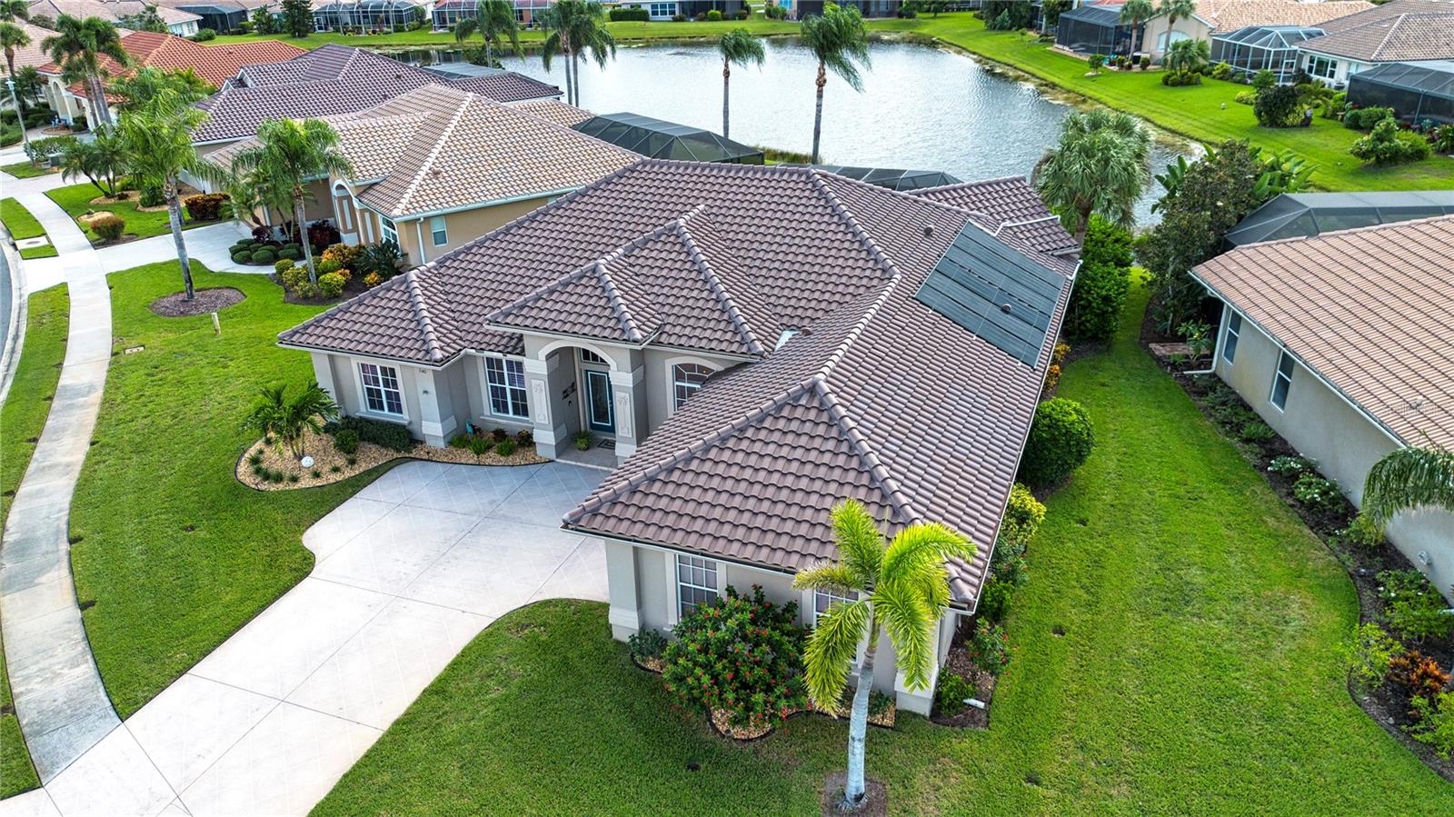 THE LAKES OF JACARANDA - Residential