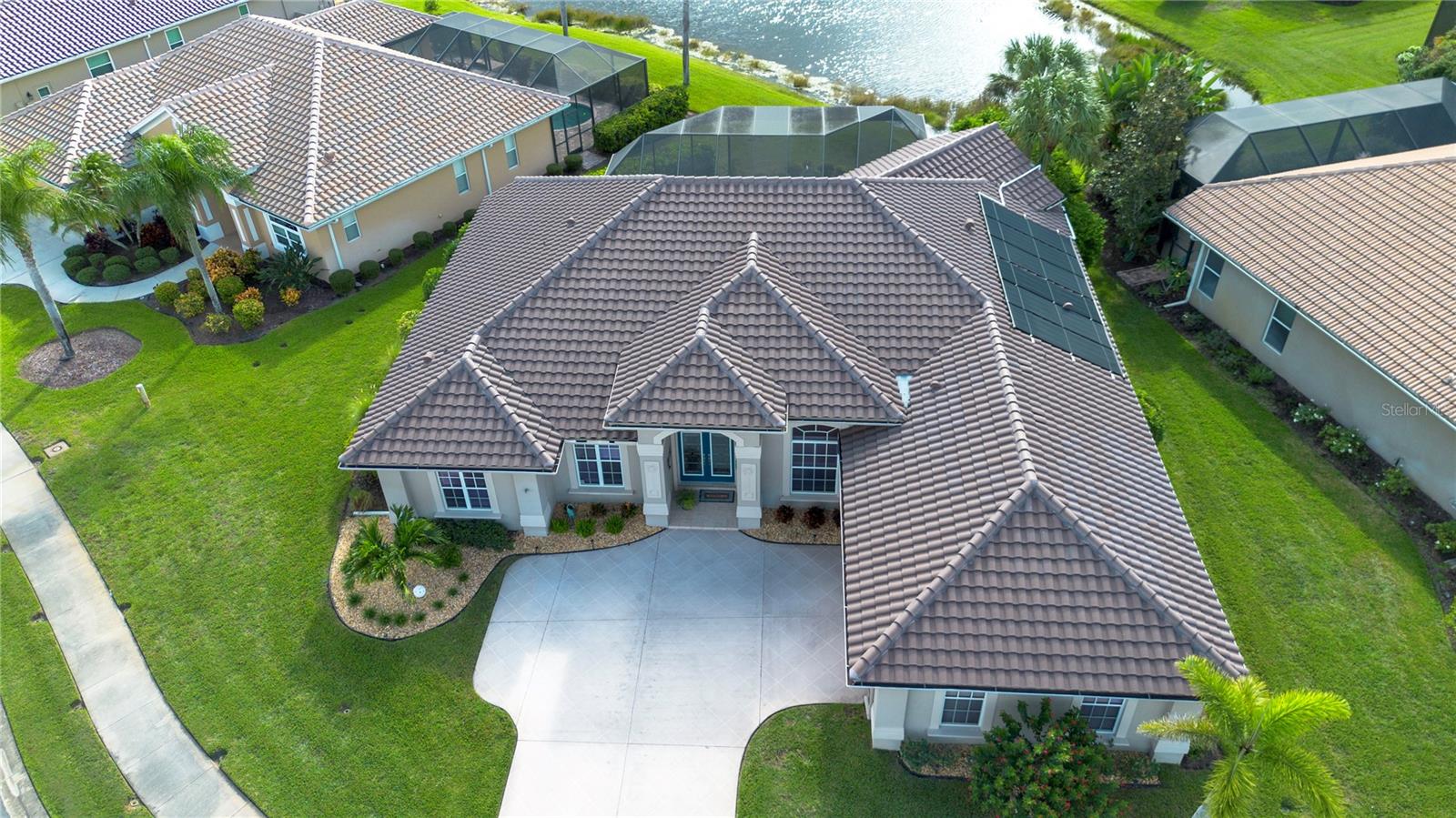 THE LAKES OF JACARANDA - Residential