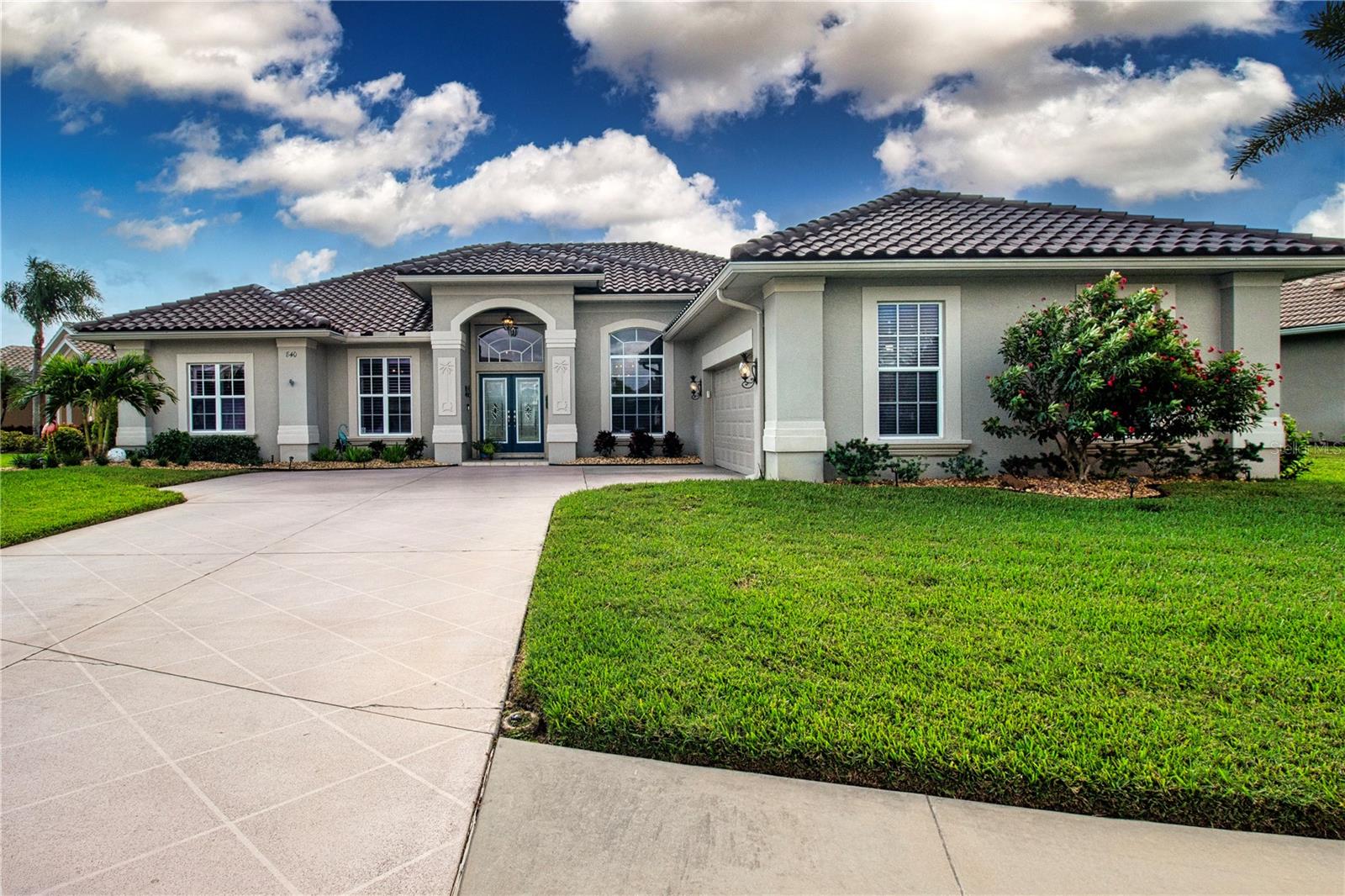 THE LAKES OF JACARANDA - Residential