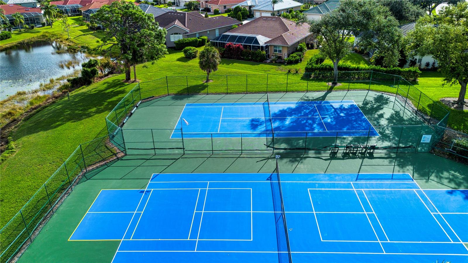 THE LAKES OF JACARANDA - Residential