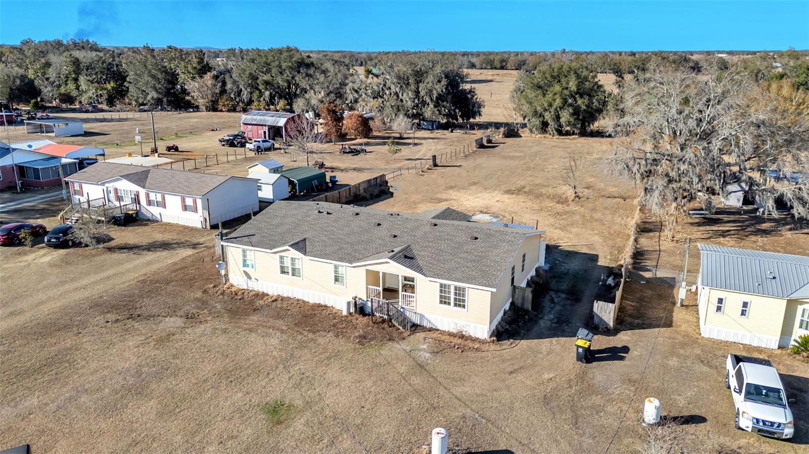 ACREAGE - Residential