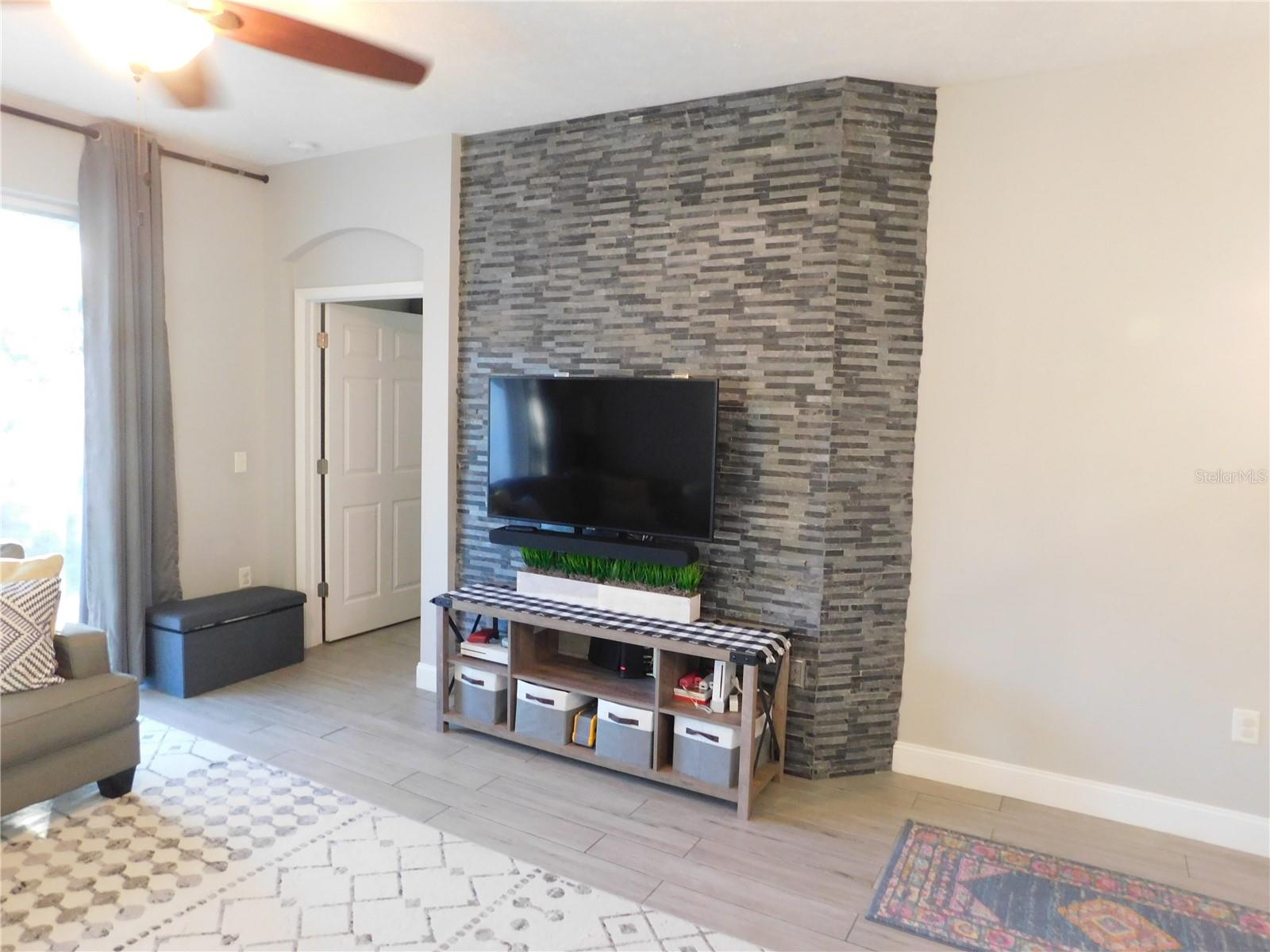 WOODLAND VILLAGE AT SHADOW RUN - Residential