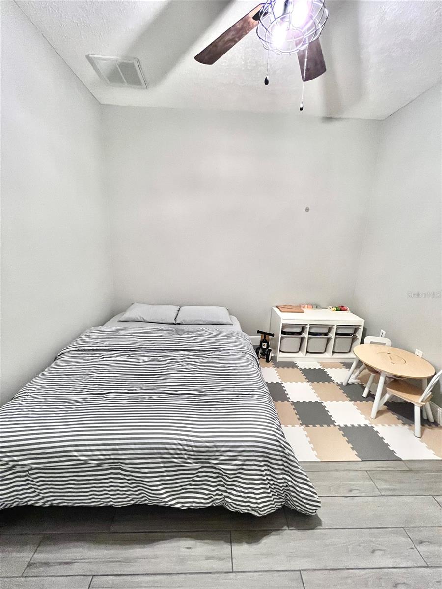 WOODLAND VILLAGE AT SHADOW RUN - Residential