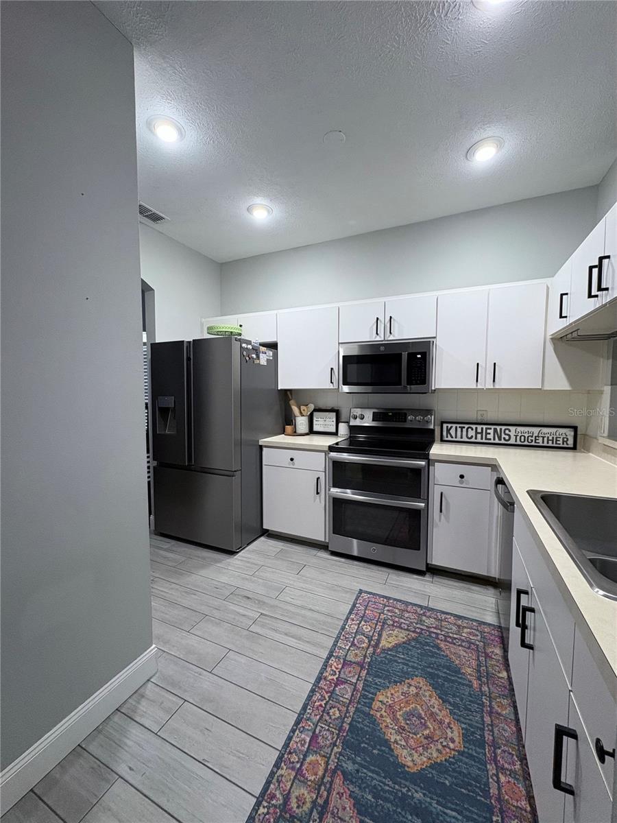 WOODLAND VILLAGE AT SHADOW RUN - Residential