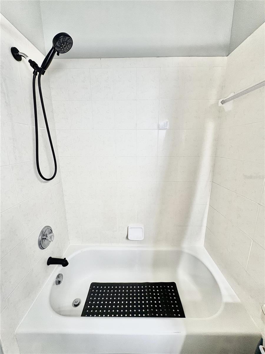 WOODLAND VILLAGE AT SHADOW RUN - Residential