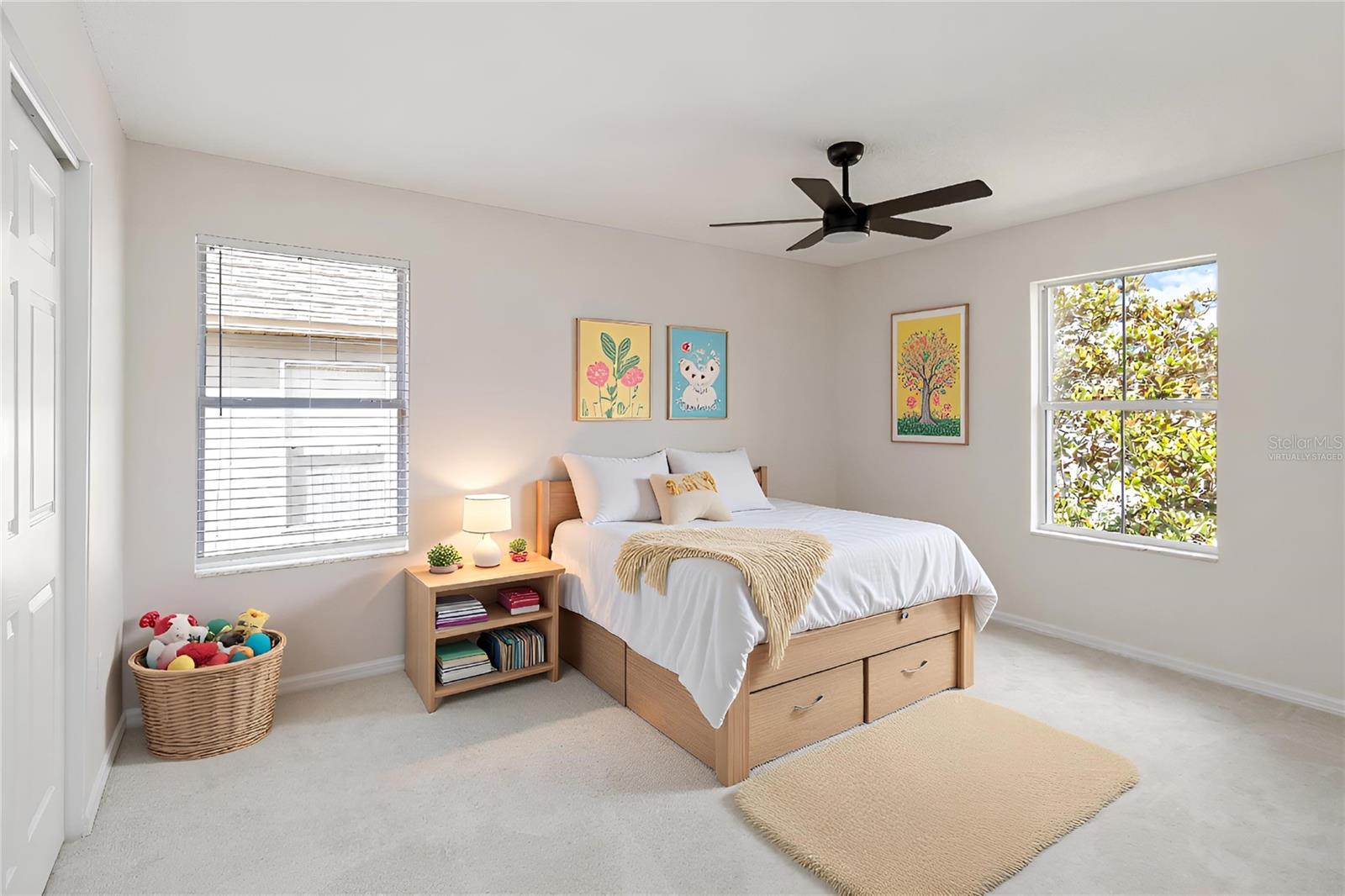 FOUR CORNERS PH 01 - Residential