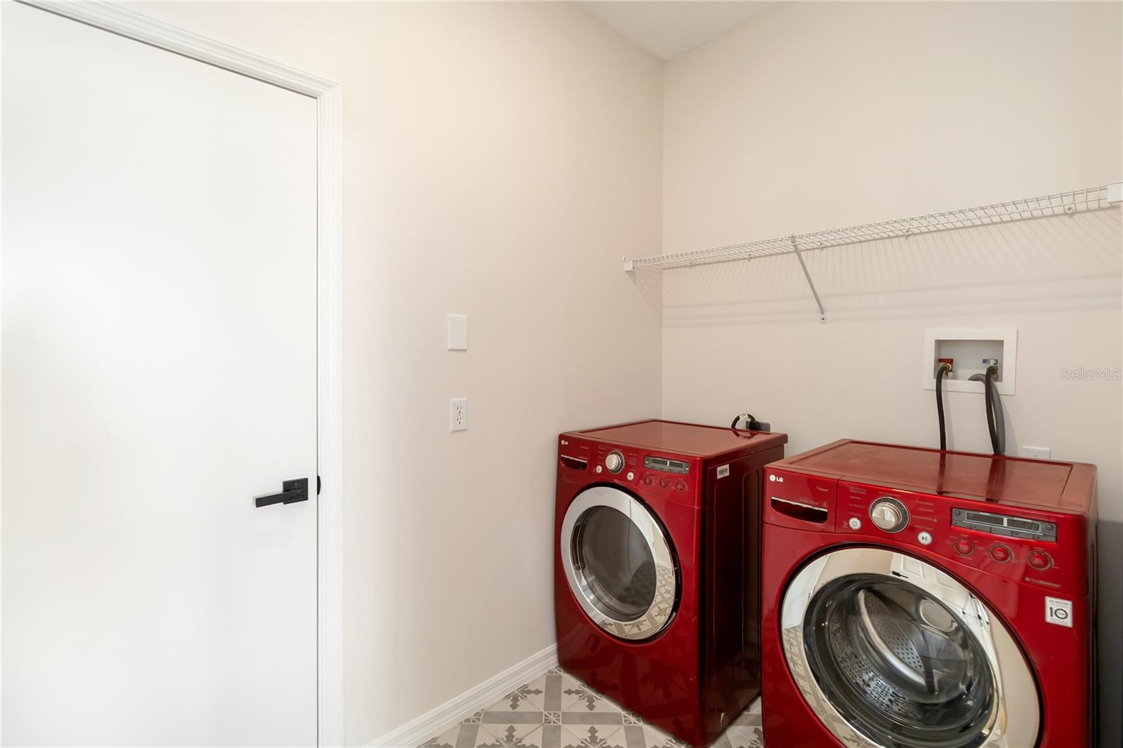 FOUR CORNERS PH 01 - Residential