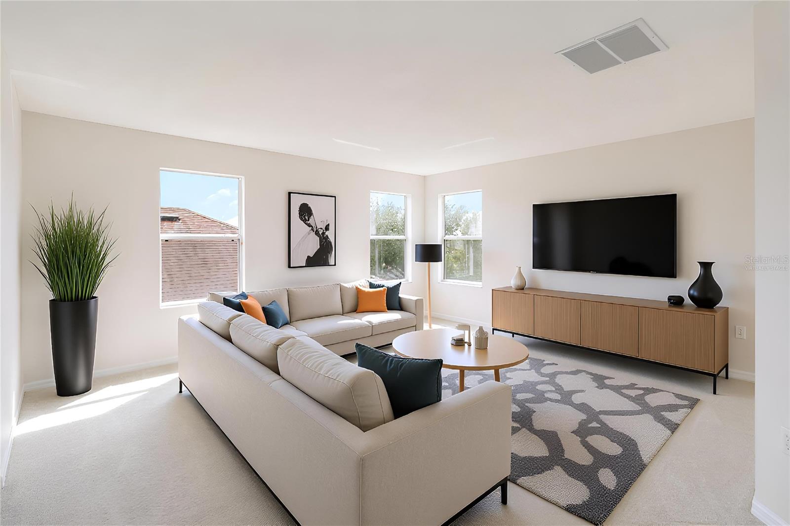 FOUR CORNERS PH 01 - Residential