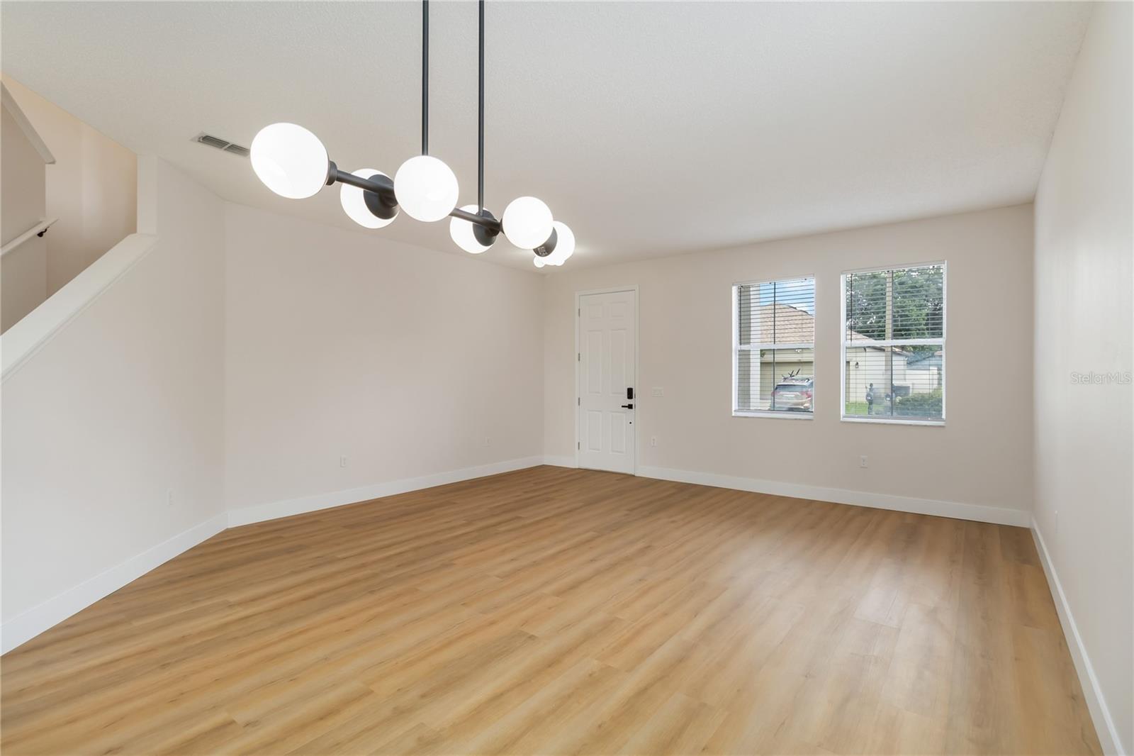 FOUR CORNERS PH 01 - Residential