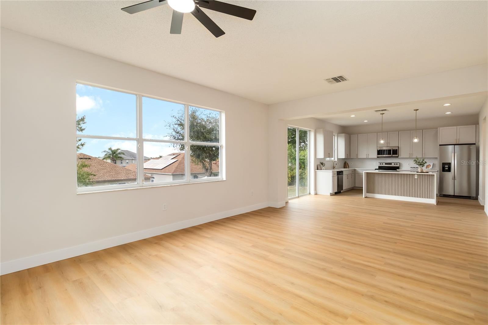 FOUR CORNERS PH 01 - Residential