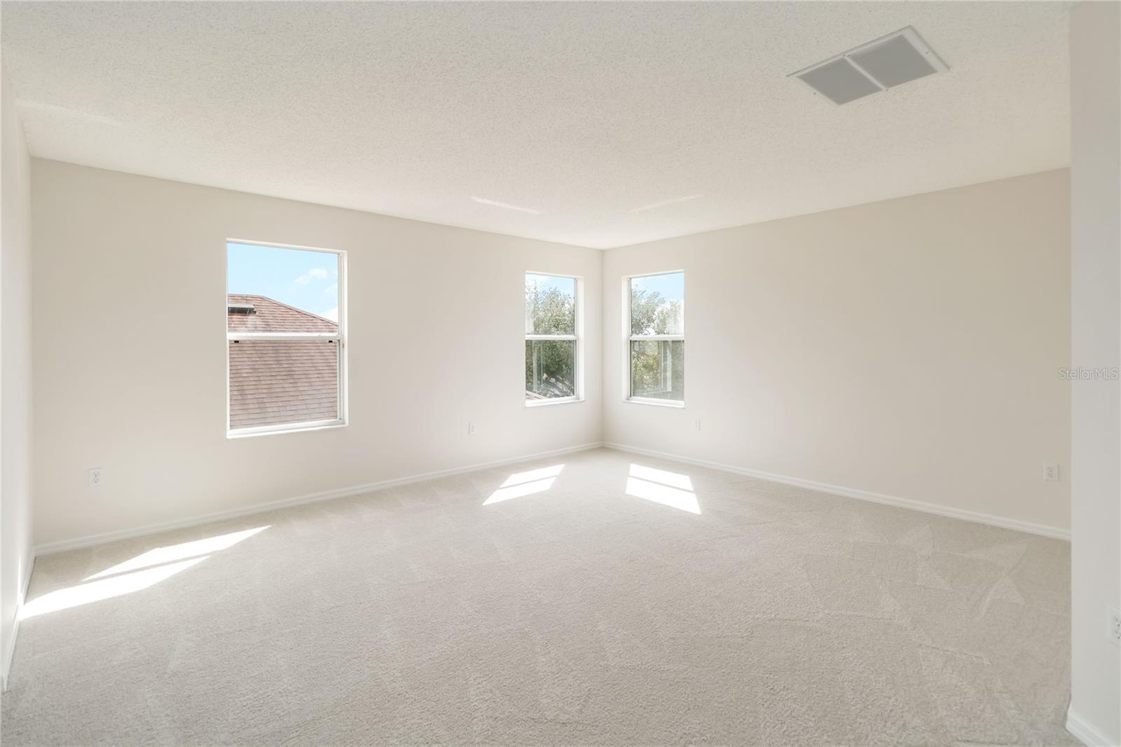 FOUR CORNERS PH 01 - Residential