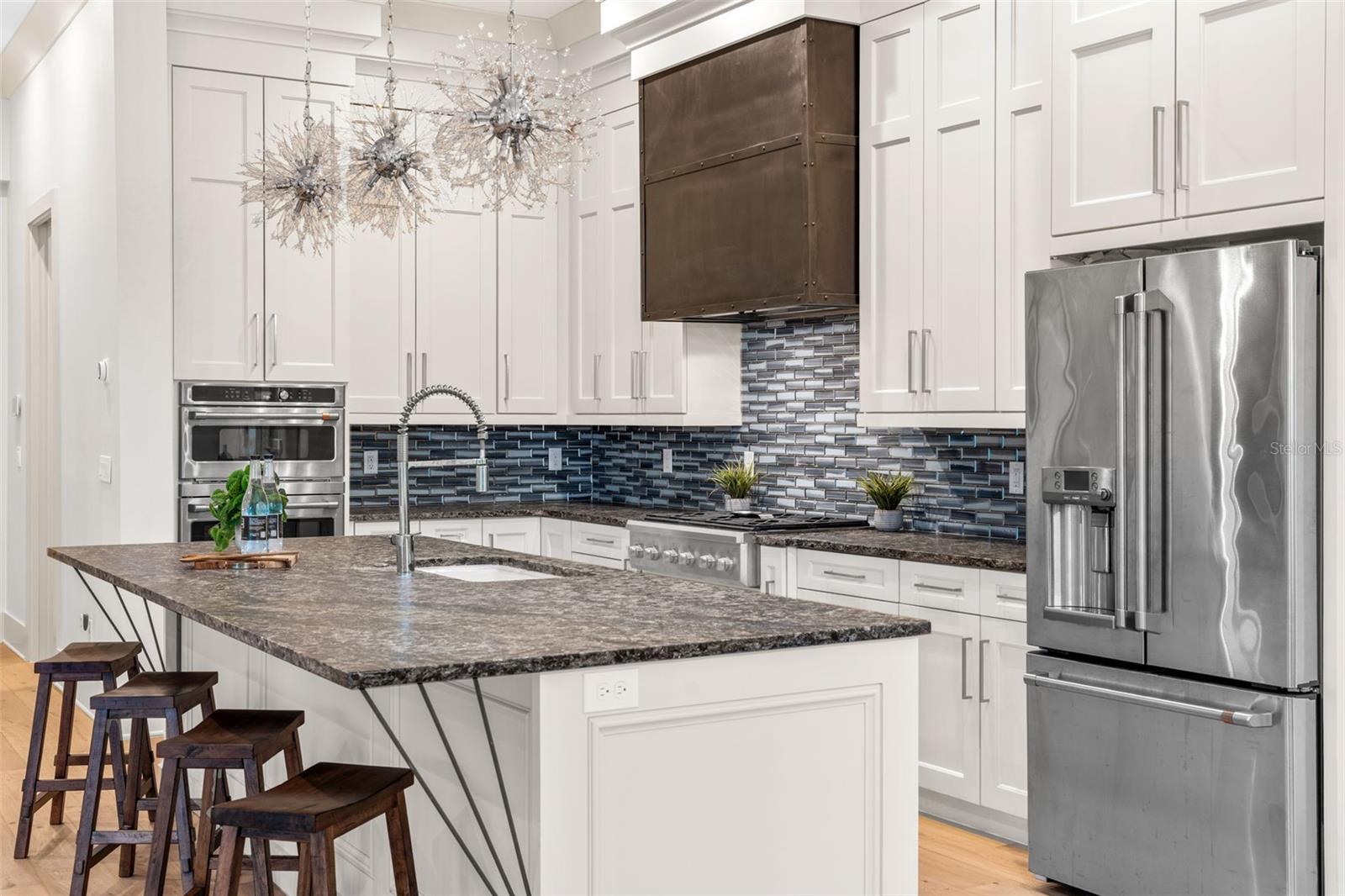 LAKE BRANTLEY ISLES AMD - Residential