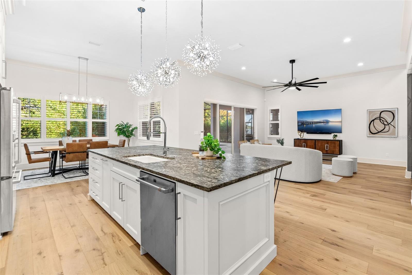 LAKE BRANTLEY ISLES AMD - Residential