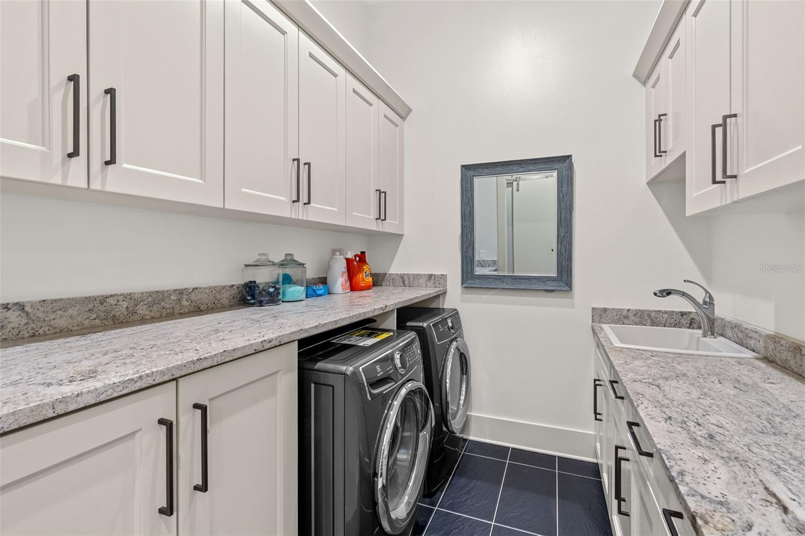 LAKE BRANTLEY ISLES AMD - Residential