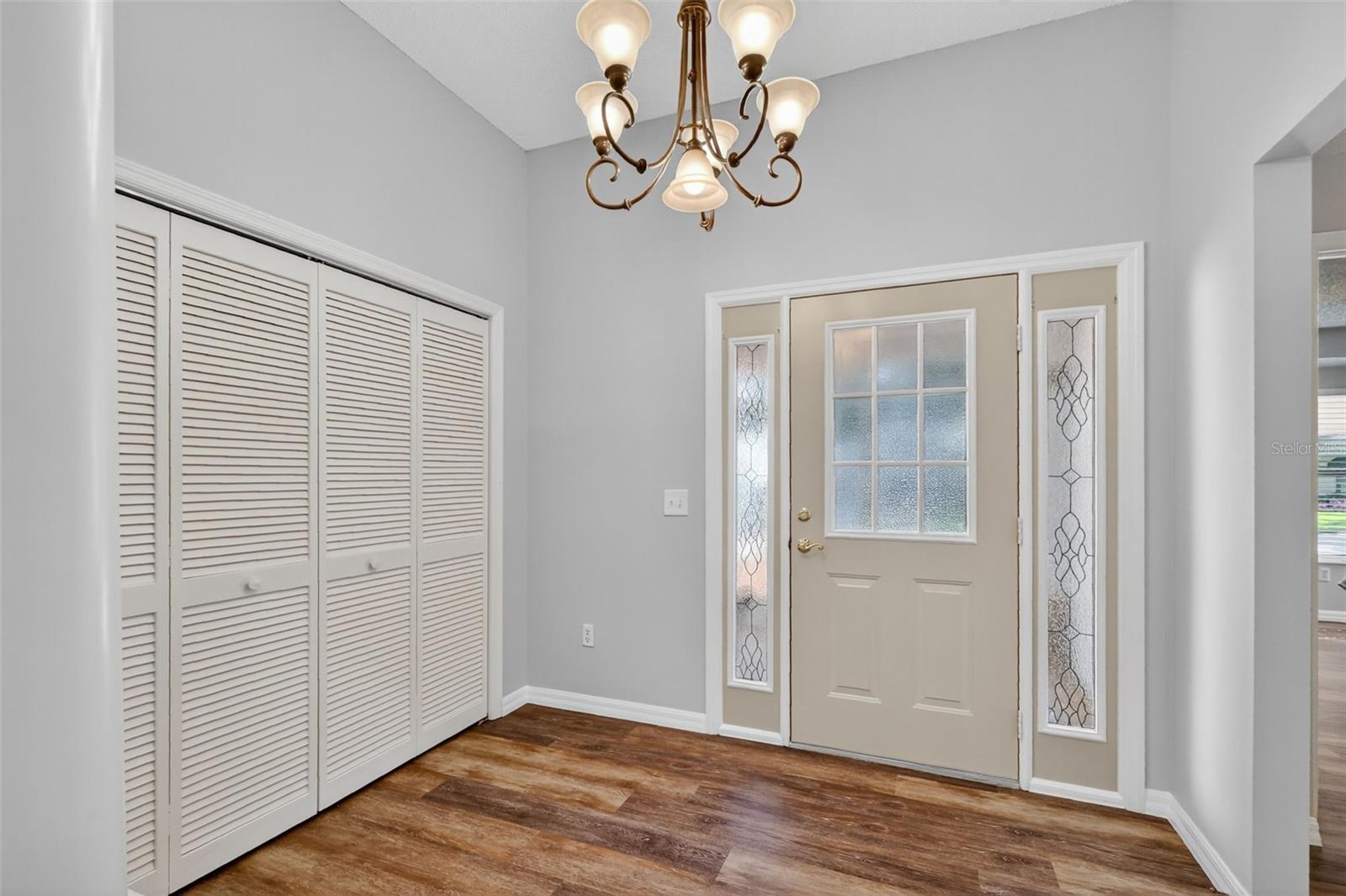 511 LOMA PASEO DRIVE