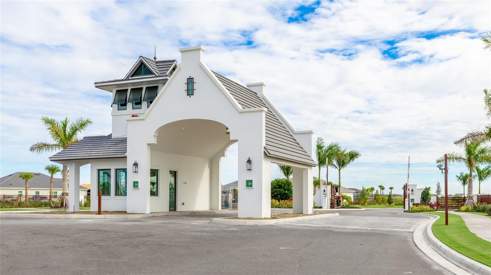 CALUSA COUNTRY CLUB - Residential Lease