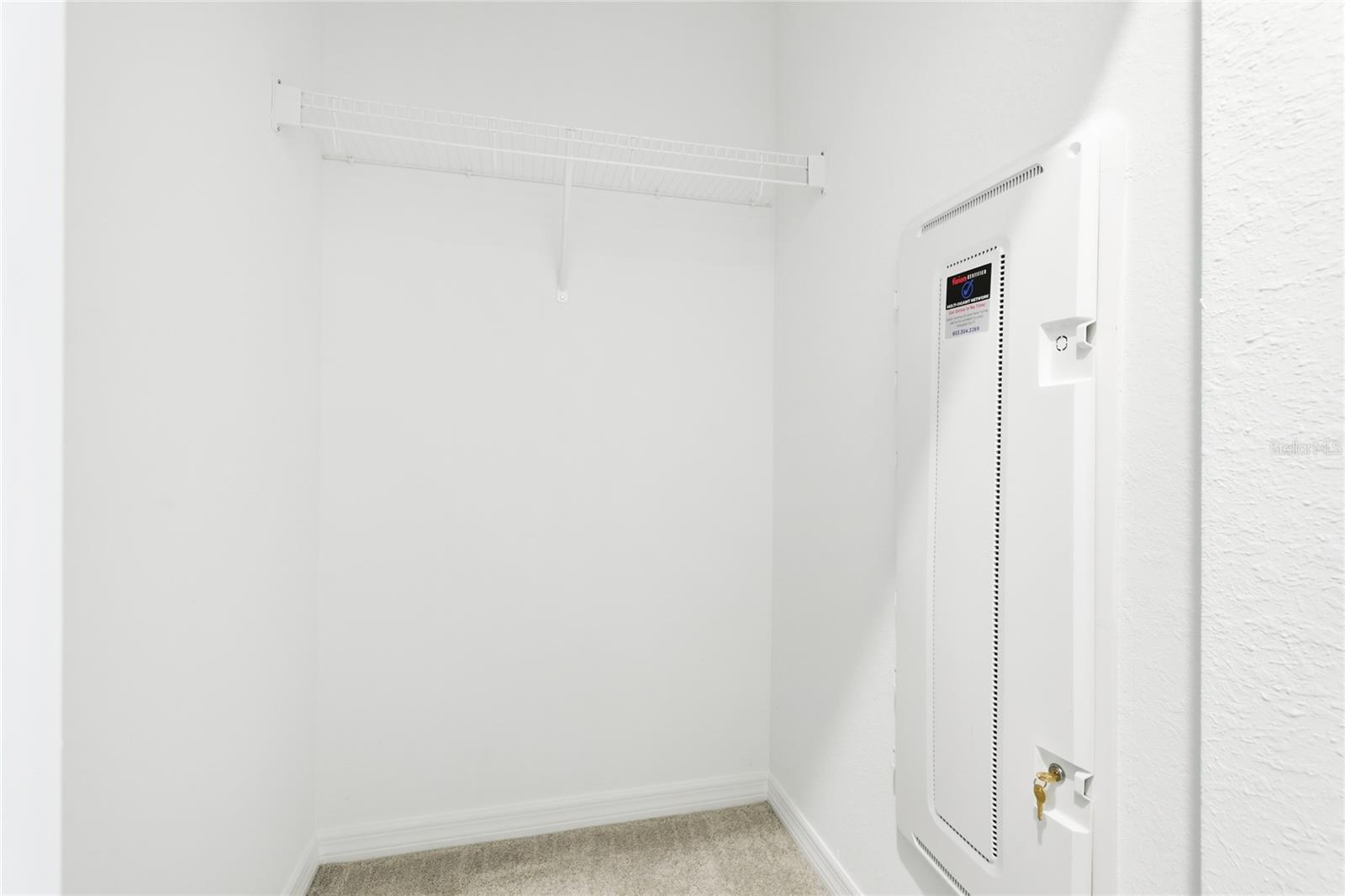 CALUSA COUNTRY CLUB - Residential Lease