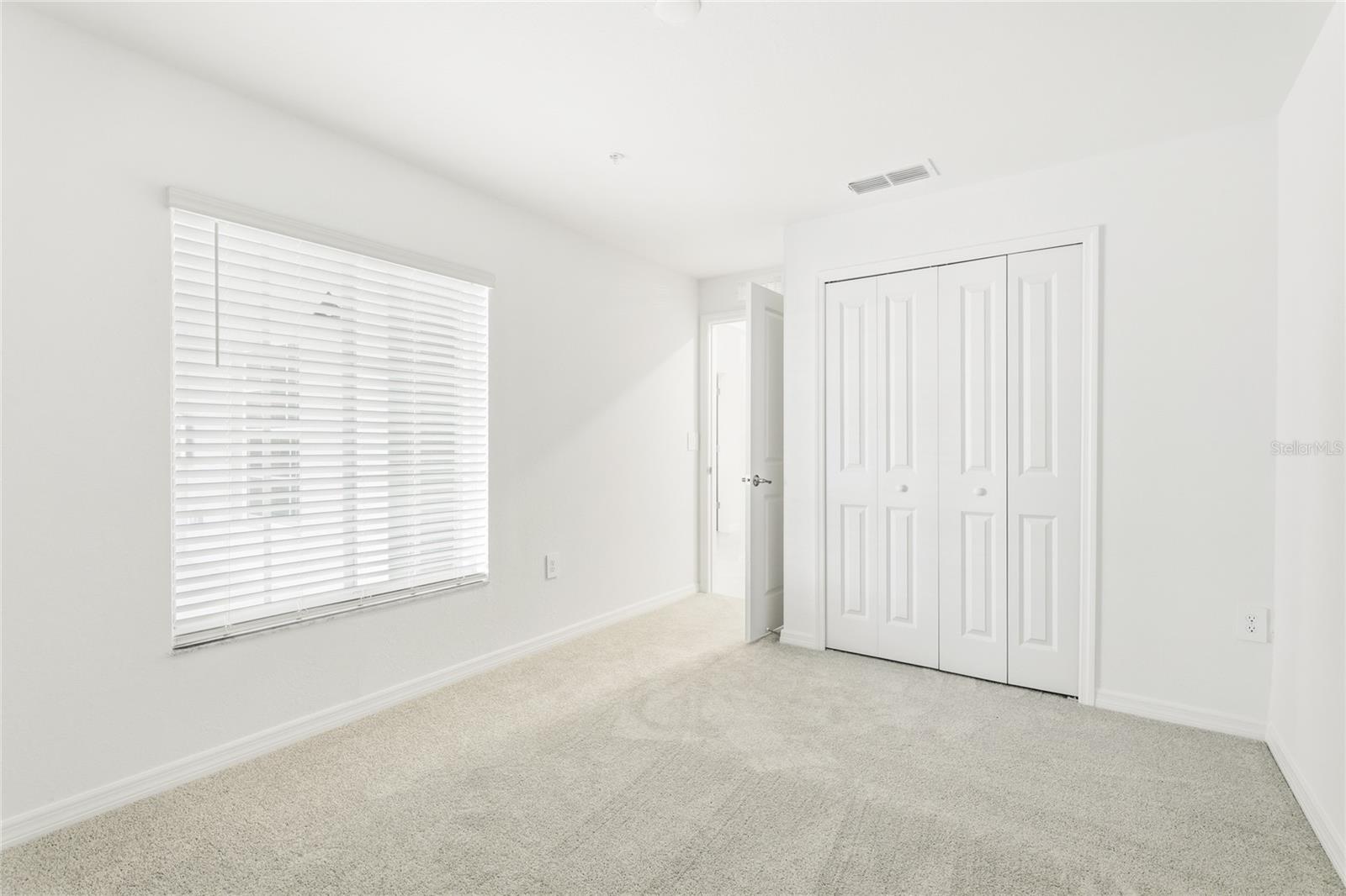 CALUSA COUNTRY CLUB - Residential Lease