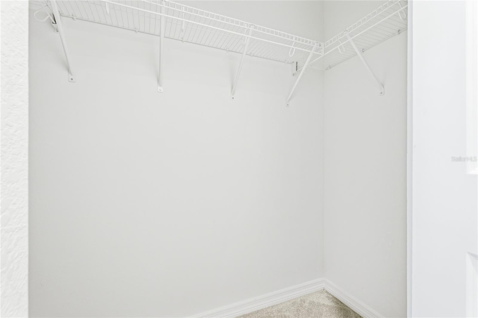 CALUSA COUNTRY CLUB - Residential Lease