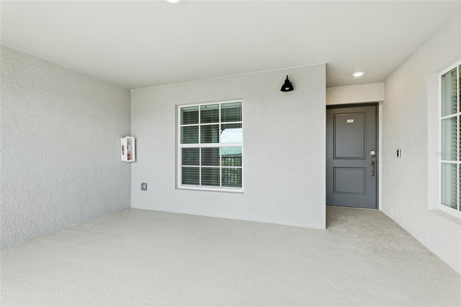 CALUSA COUNTRY CLUB - Residential Lease