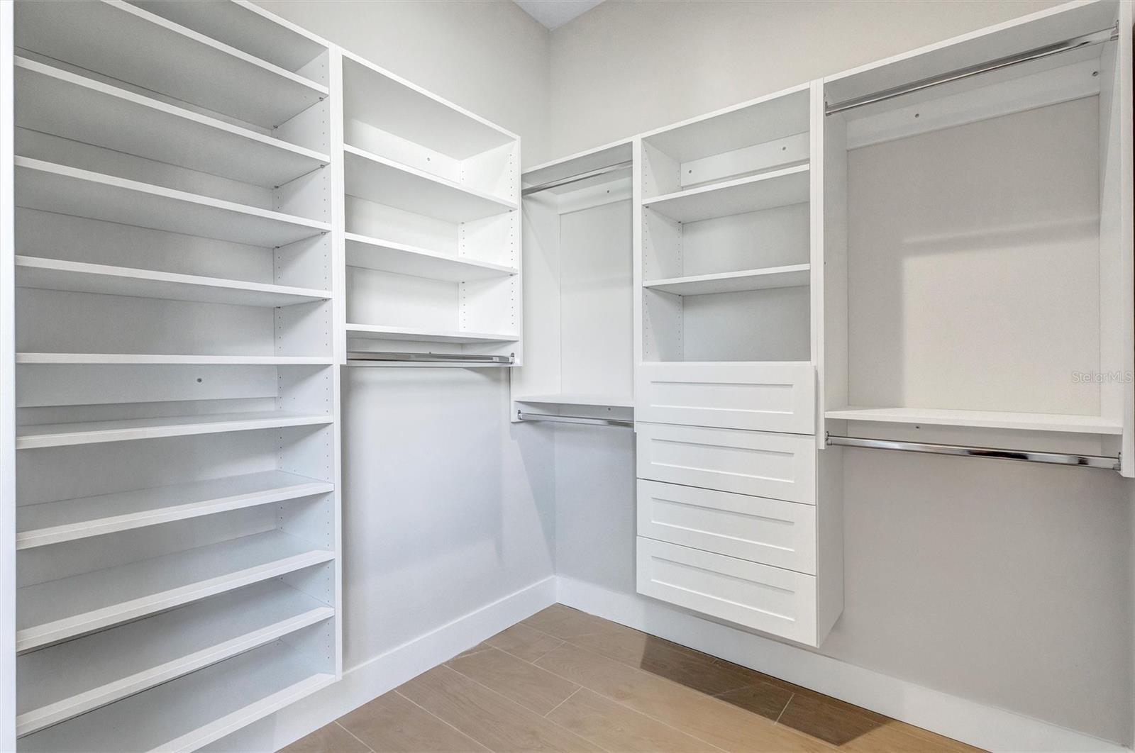 TWIN RIVERS PH V-A4 - Residential