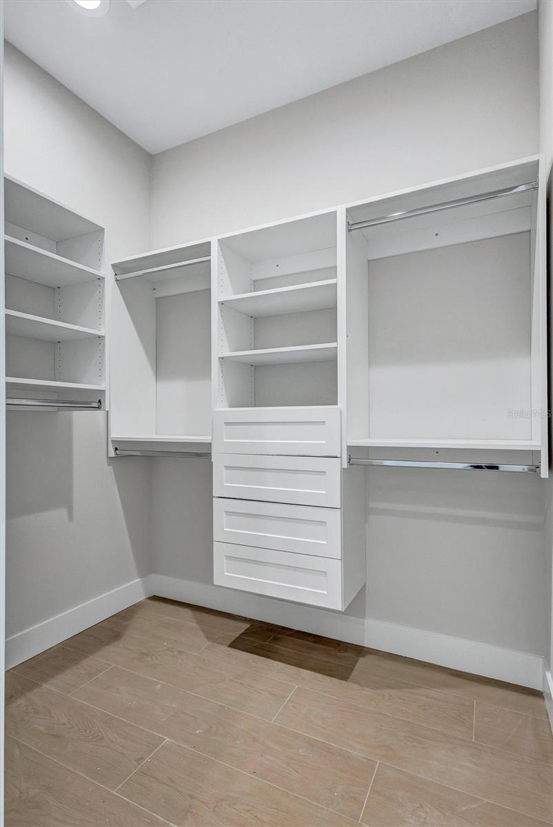 TWIN RIVERS PH V-A4 - Residential