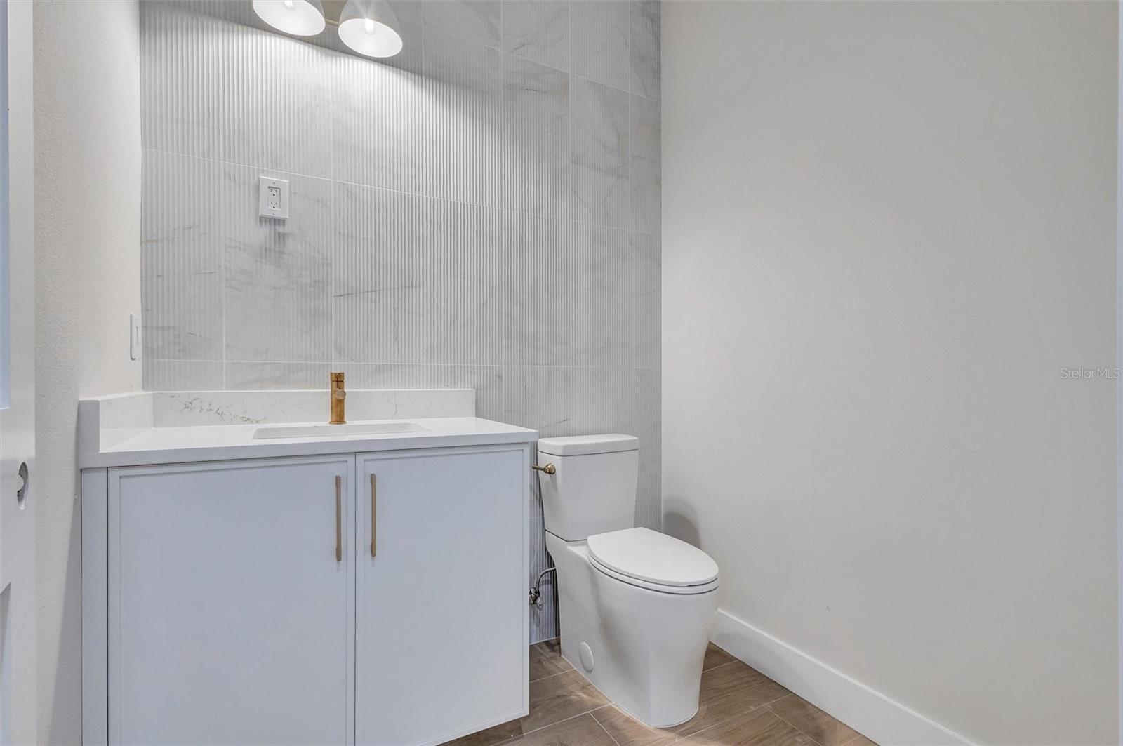 TWIN RIVERS PH V-A4 - Residential