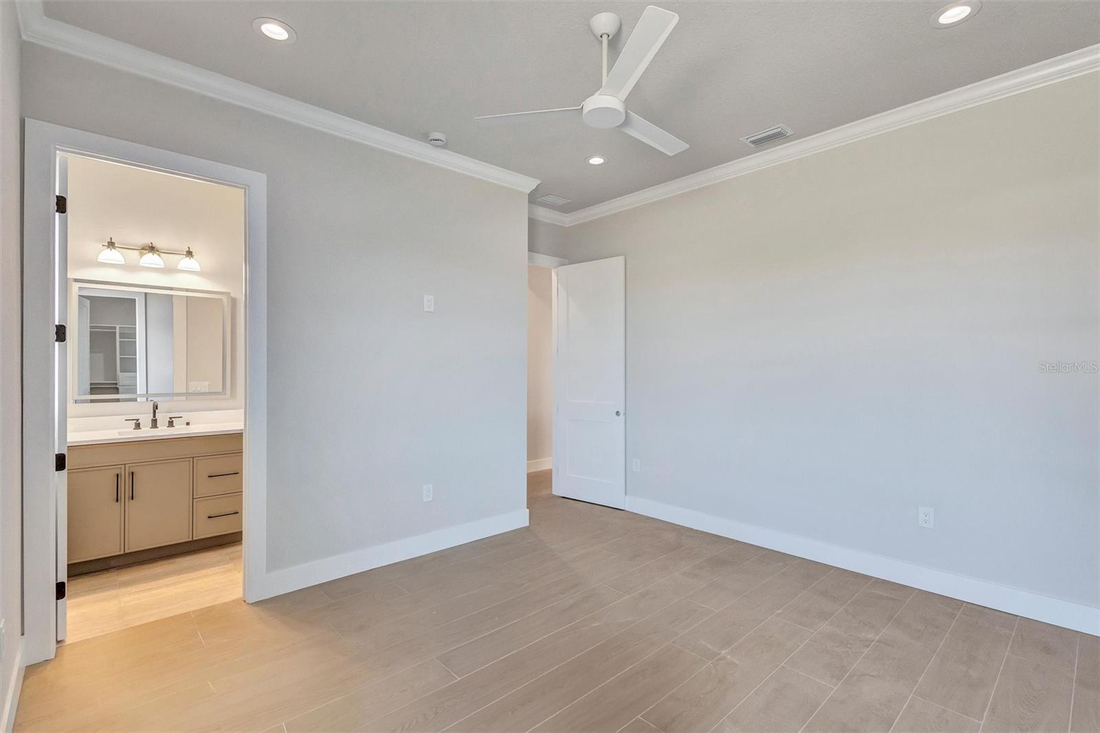 TWIN RIVERS PH V-A4 - Residential