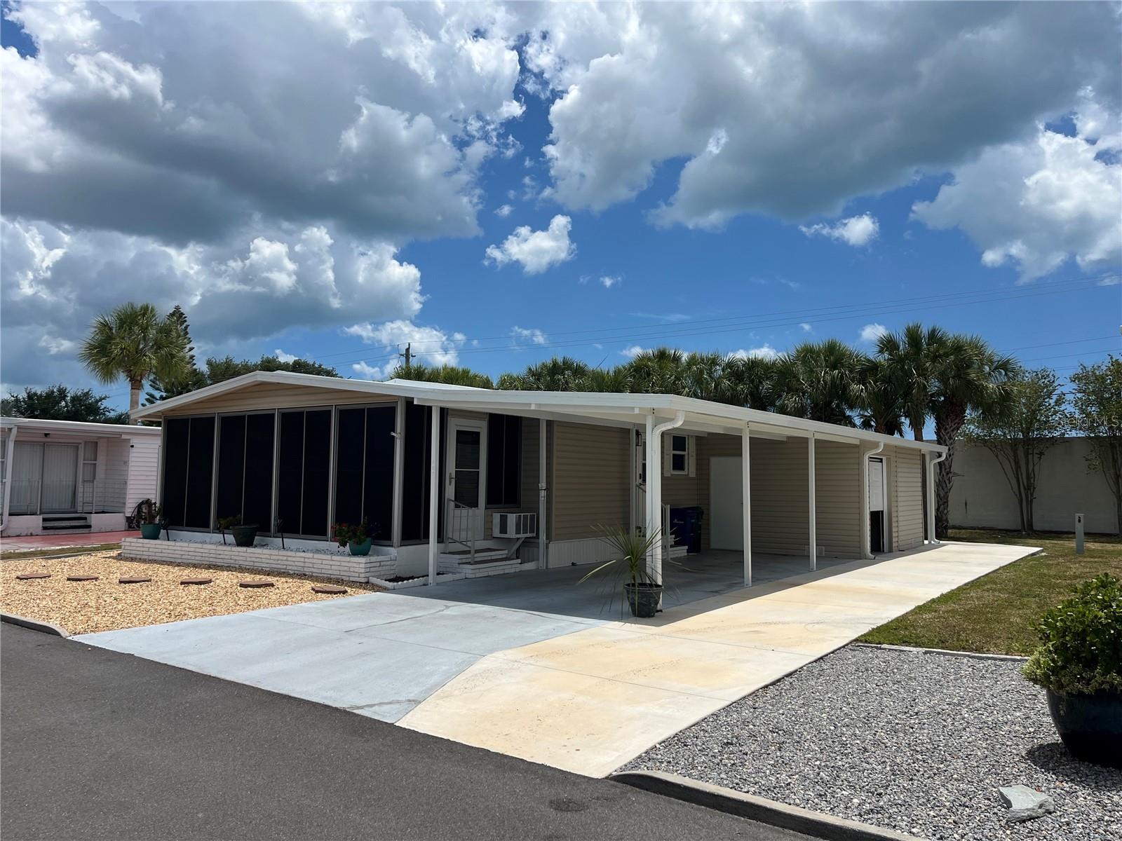 VENICE ISLE - Residential