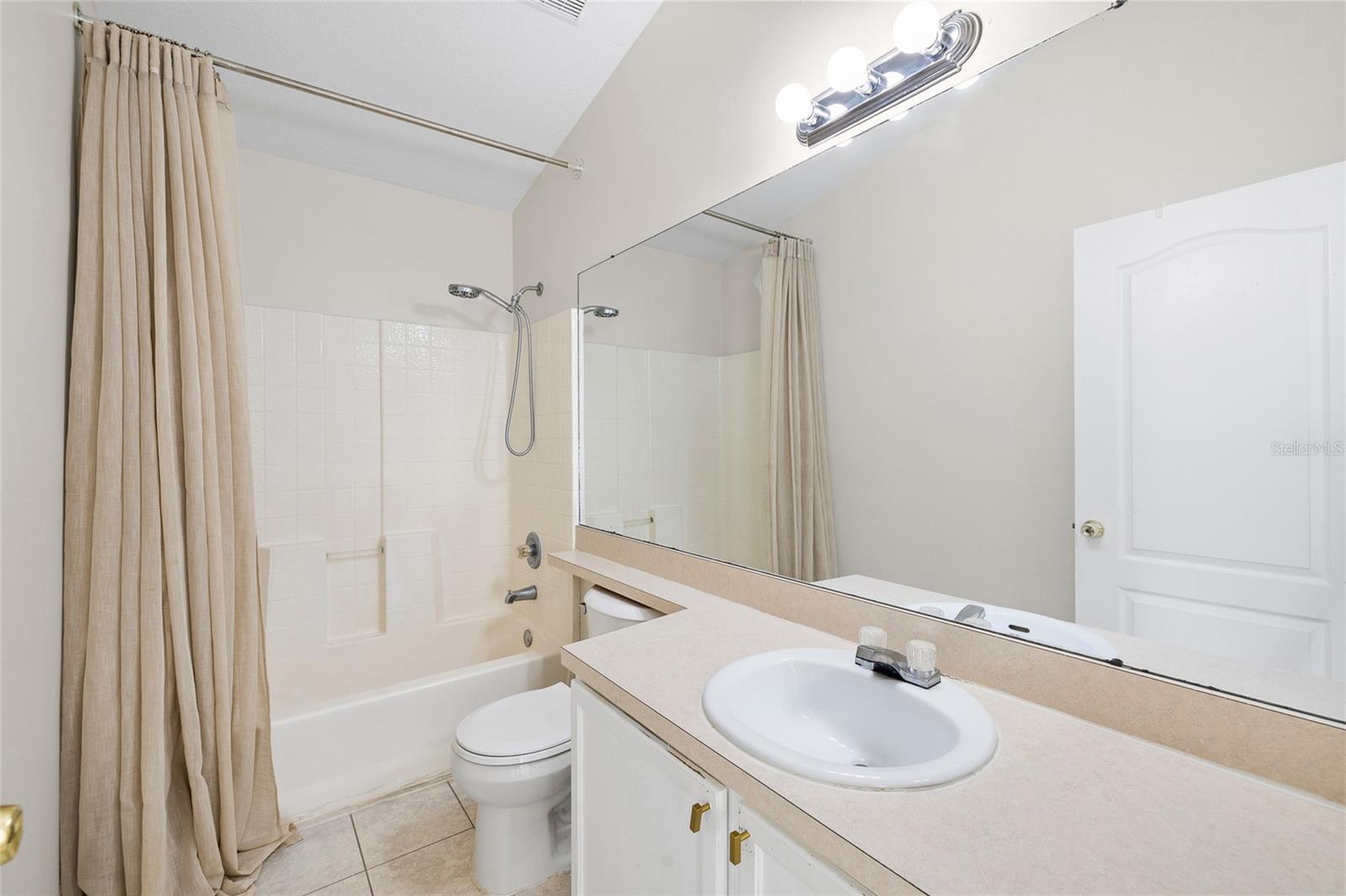 PARKWAY CENTER SINGLE FAMILY P - Residential