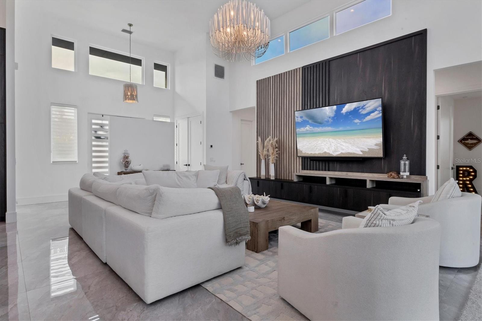 SHORELINE - Residential