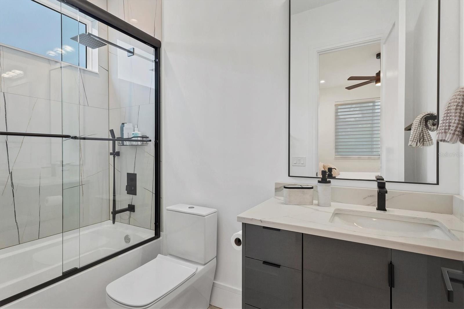 SHORELINE - Residential