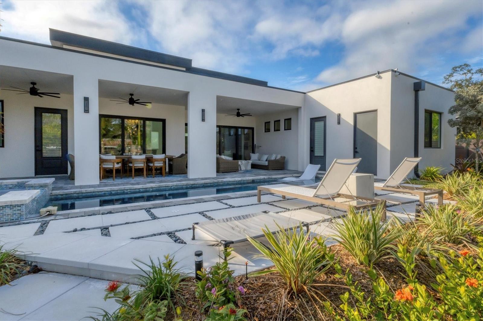 SHORELINE - Residential