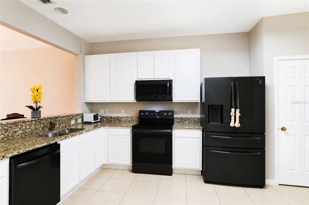 Photo of 6059 Twain Street #103, Orlando, FL 32835 (MLS # S5150464)