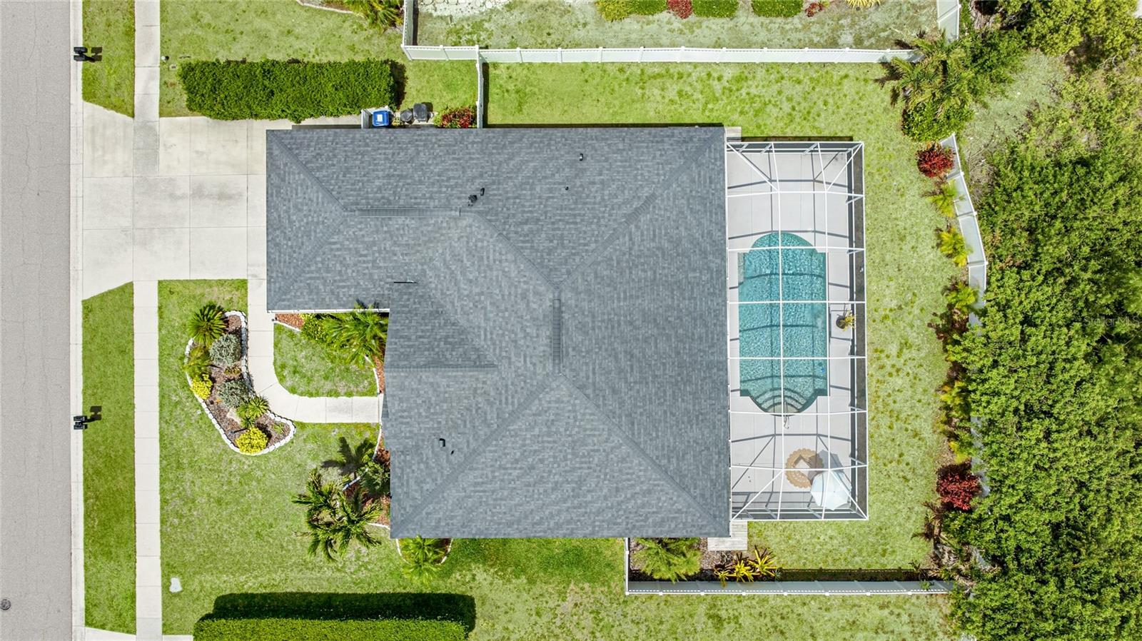 GROVE POINTE - Residential