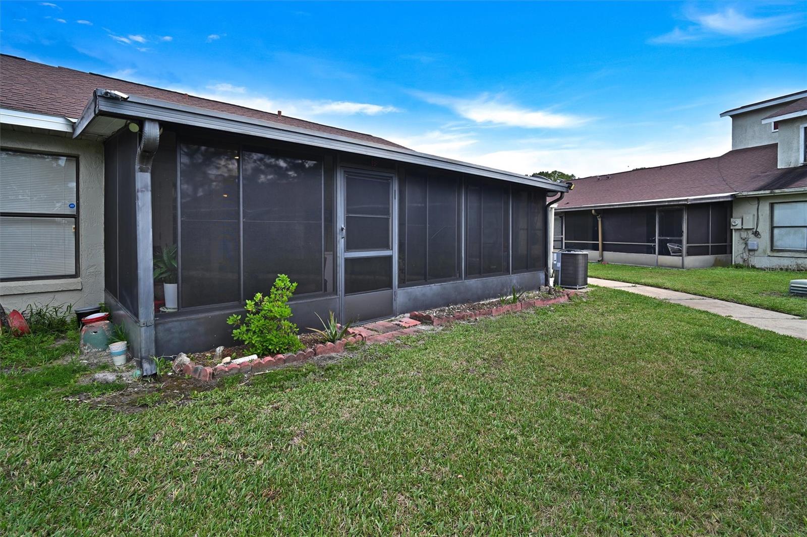 PINE ISLAND VILLAS AT BVL - Residential