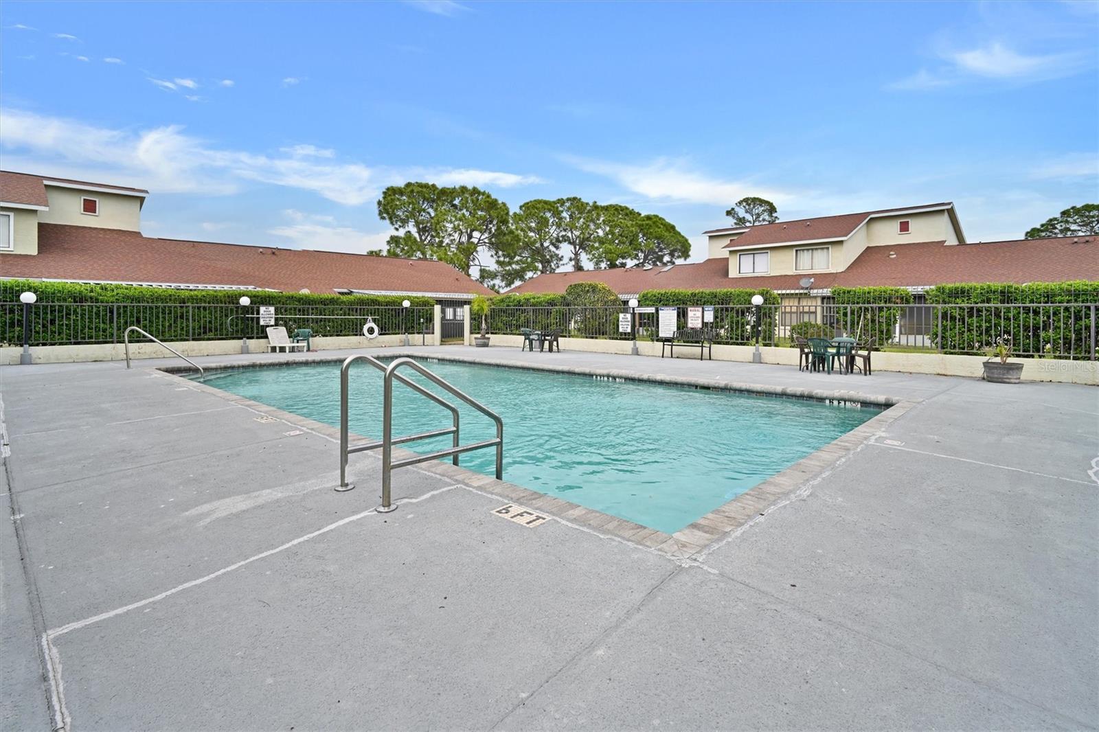 PINE ISLAND VILLAS AT BVL - Residential