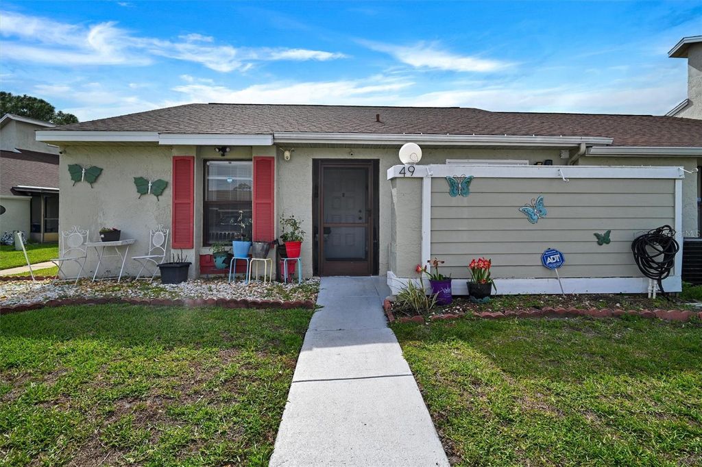 Photo of 49 Pine Island Circle, Kissimmee, FL 34743 (MLS # O6395989)