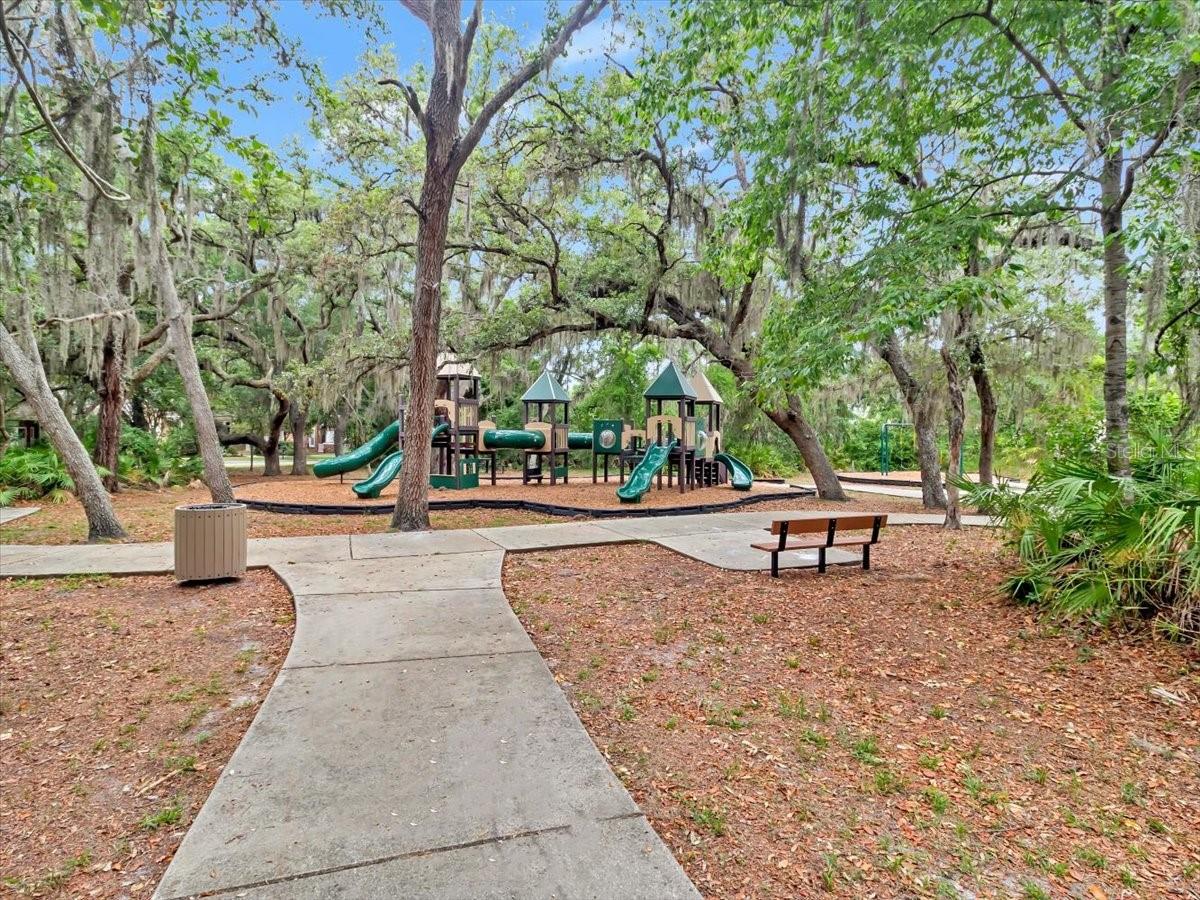 FISHHAWK RANCH TOWNCENTER PHAS - Residential