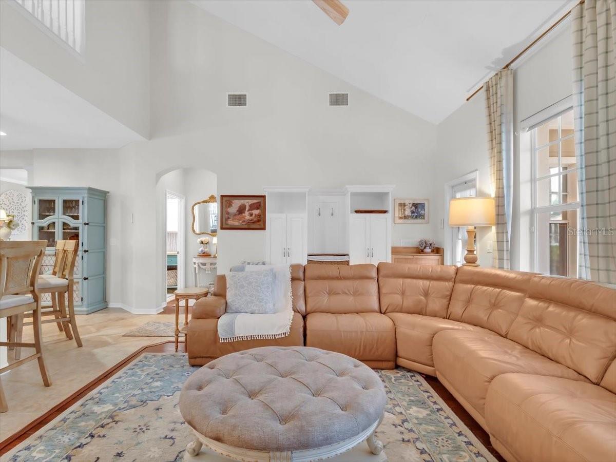 FISHHAWK RANCH TOWNCENTER PHAS - Residential