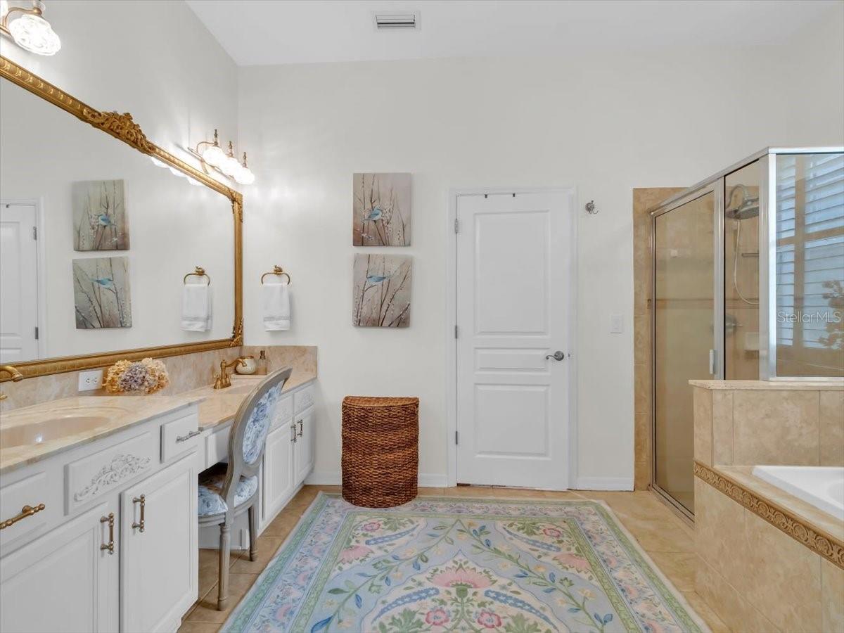 FISHHAWK RANCH TOWNCENTER PHAS - Residential