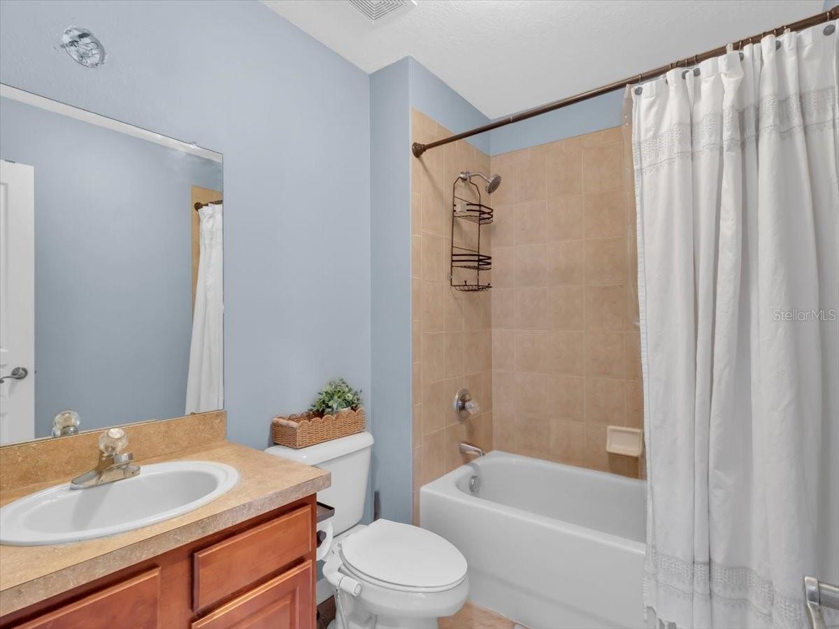 FISHHAWK RANCH TOWNCENTER PHAS - Residential