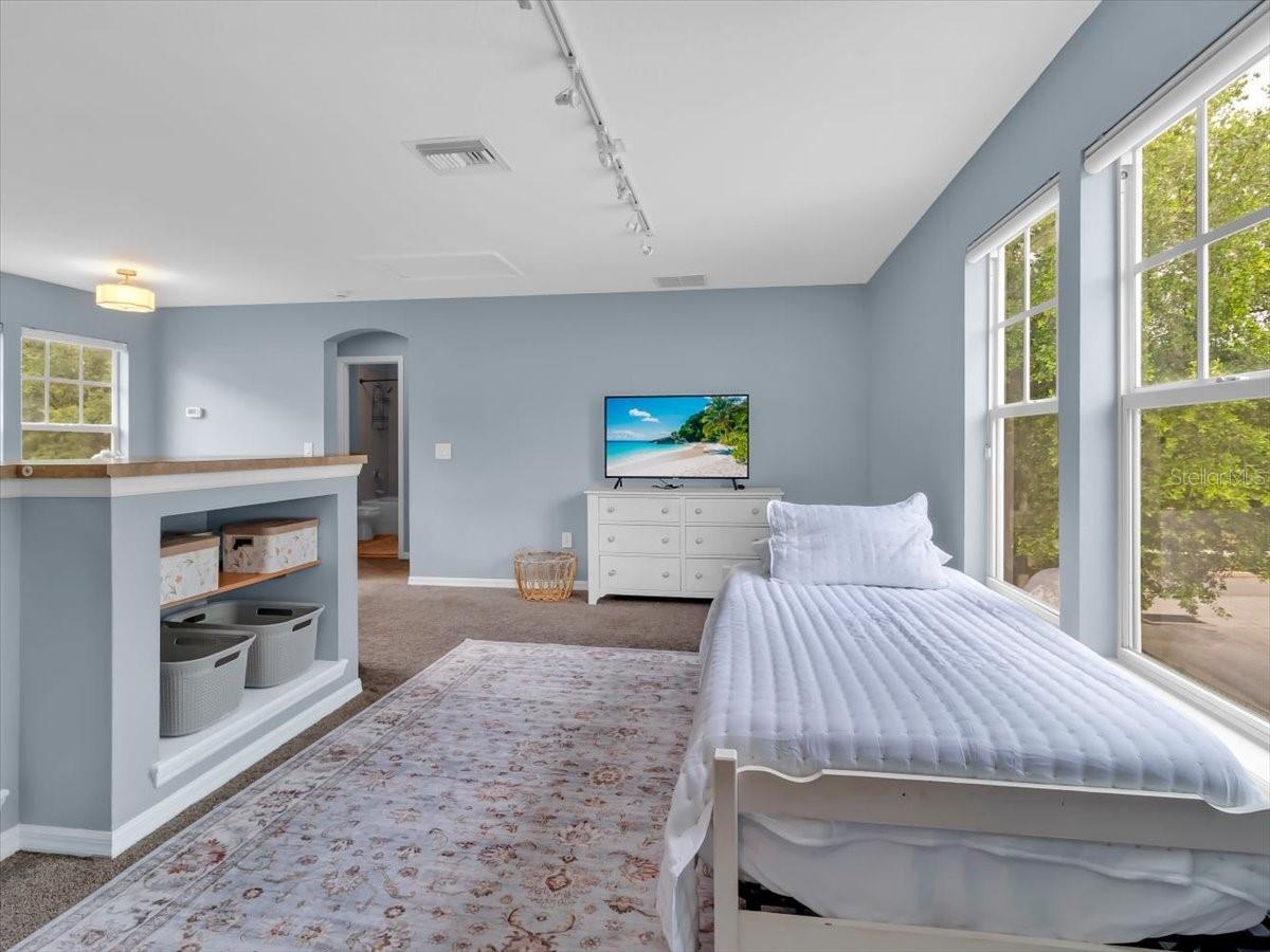 FISHHAWK RANCH TOWNCENTER PHAS - Residential