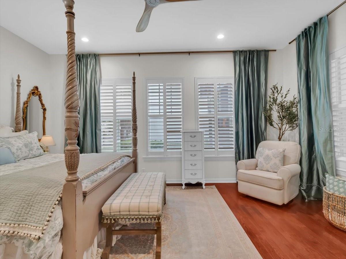 FISHHAWK RANCH TOWNCENTER PHAS - Residential