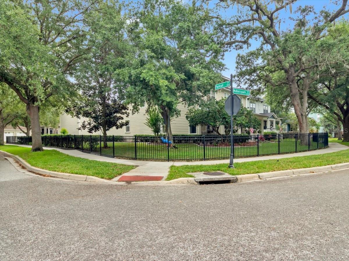 FISHHAWK RANCH TOWNCENTER PHAS - Residential