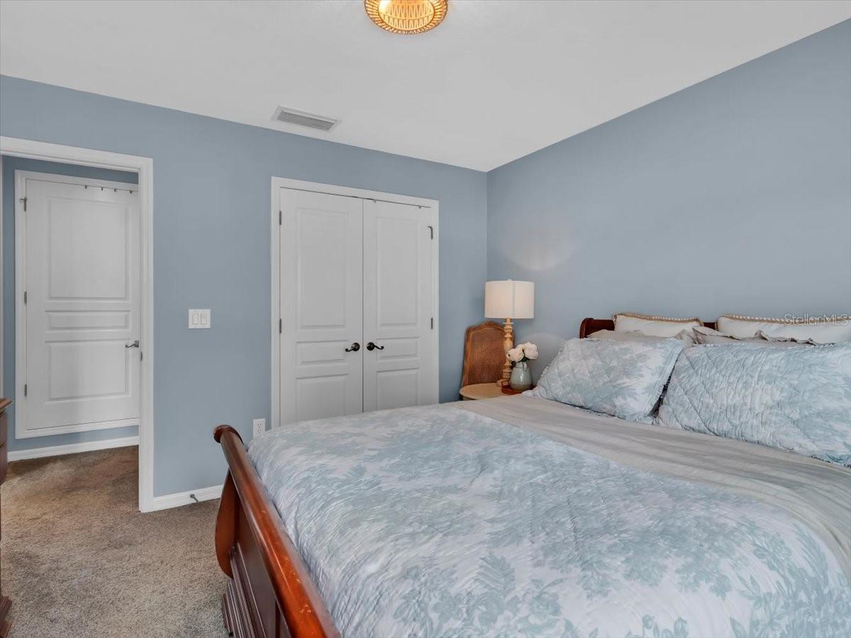 FISHHAWK RANCH TOWNCENTER PHAS - Residential